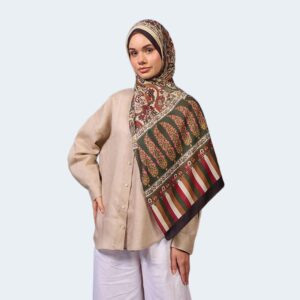شال حجاب ناعم بنقش شرقي فاخر من مزيج القطن باللون الأخضر الزيتوني