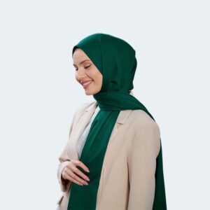 شال حجاب جاكار حريري ناعم بنقشة رقيقة باللون الأخضر الزمردي – مزيج من القطن والفسكوز