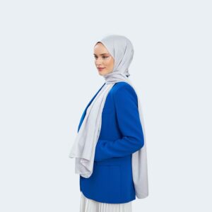 شال حجاب جاكار حريري ناعم باللون الرمادي – مزيج من القطن والفسكوز ونقشة ناعمة
