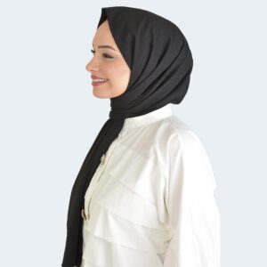 شال حجاب خفيف وناعم بملمس مقاوم للتجاعيد باللون الأسود