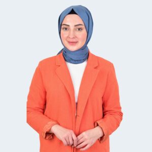 شال حجاب بنقشة خطوط أنيقة باللون الأزرق