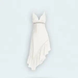 قميص نوم ساتان حريري بتصميم مائل مع روب ولمسات دانتيل ناعمة