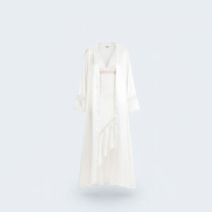 قميص نوم ساتان حريري بتصميم مائل مع روب ولمسات دانتيل ناعمة